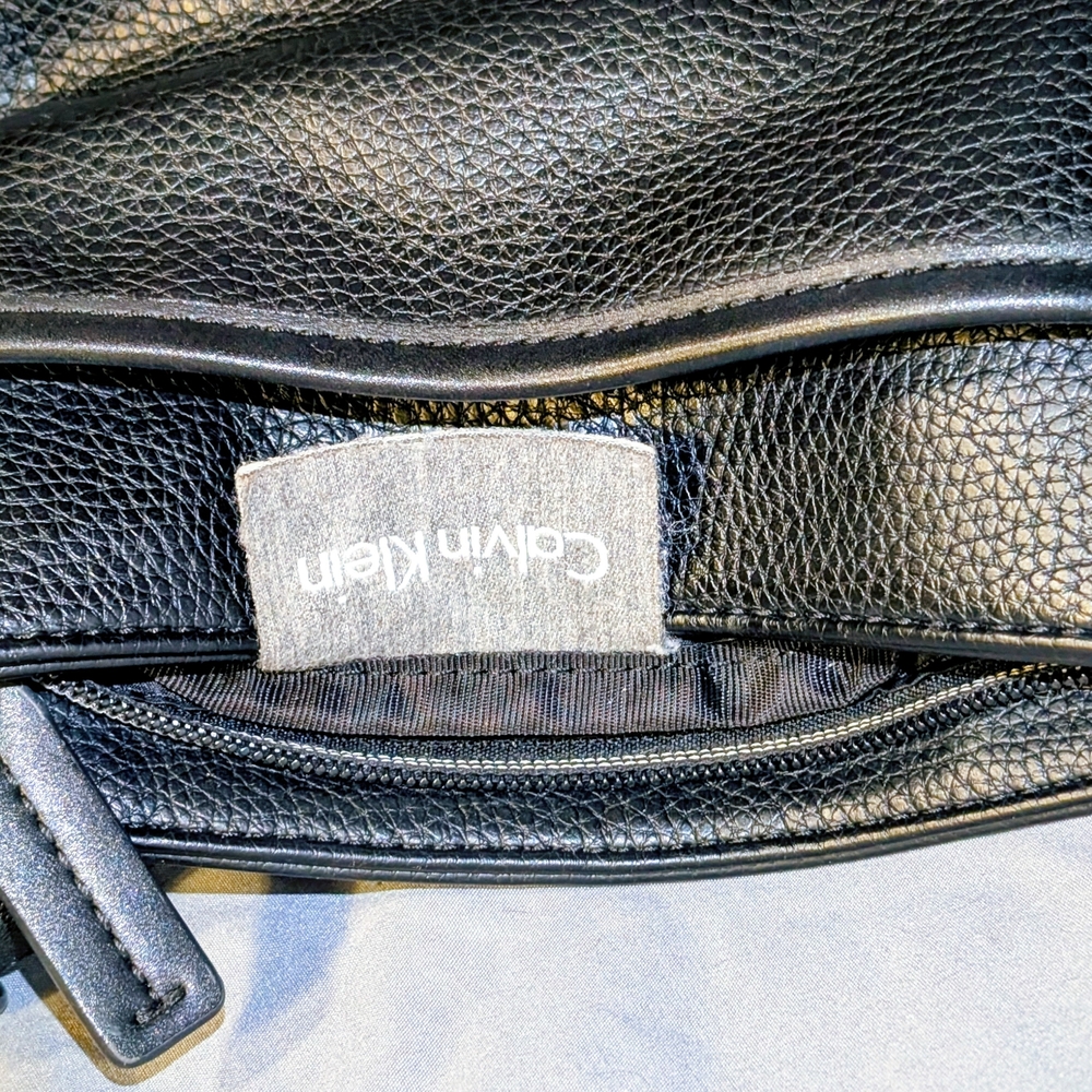 Calvin Klein Black Pebble Leather Textured Messenger Crossbody Bag Purse - Picture 13 of 14